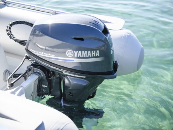 Yamaha påhængsmotor F20